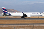 LATAM Airlines Chile Airbus A321-211 (CC-BEF) at  Santiago - Comodoro Arturo Merino Benitez International, Chile