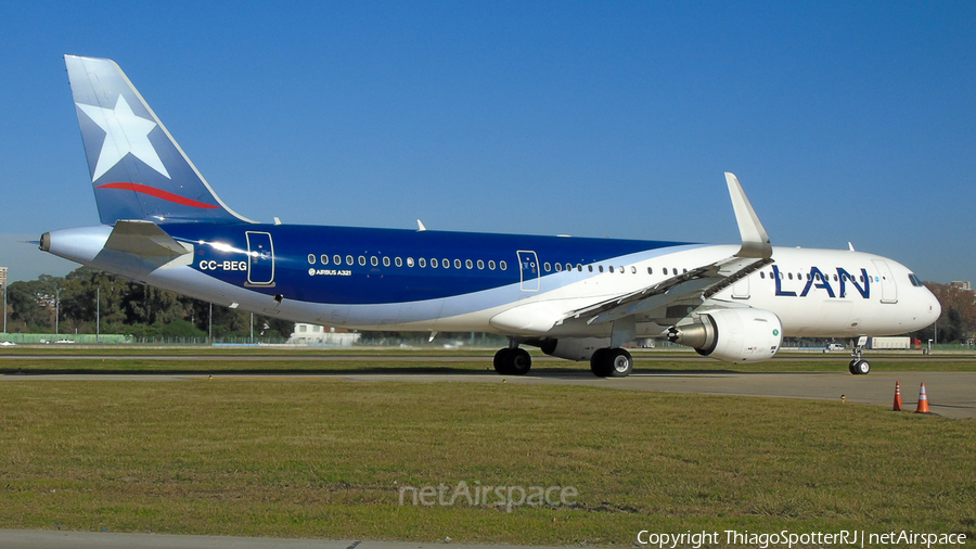 LAN Airlines Airbus A321-211 (CC-BEG) | Photo 335994