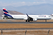 LATAM Airlines Chile Airbus A321-211 (CC-BEI) at  Santiago - Comodoro Arturo Merino Benitez International, Chile