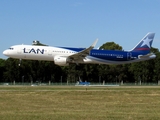 LAN Airlines Airbus A321-211 (CC-BEJ) at  Buenos Aires - Jorge Newbery Airpark, Argentina