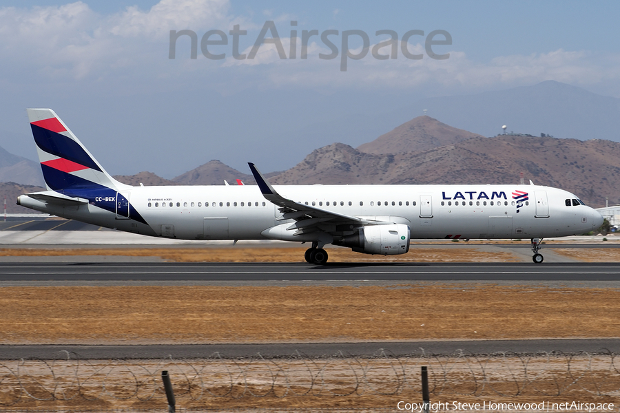 LATAM Airlines Chile Airbus A321-211 (CC-BEK) | Photo 564054