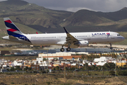 LATAM Airlines Chile Airbus A321-211 (CC-BEP) at  Gran Canaria, Spain