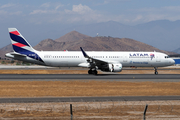 LATAM Airlines Chile Airbus A321-211 (CC-BEP) at  Santiago - Comodoro Arturo Merino Benitez International, Chile