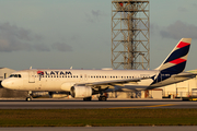 LATAM Airlines Chile Airbus A320-214 (CC-BFD) at  Miami - International, United States