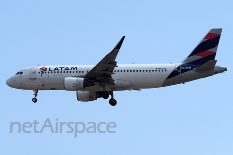 LATAM Airlines Chile Airbus A320-214 (CC-BFM) at  Lima - Jorge Chavez International, Peru