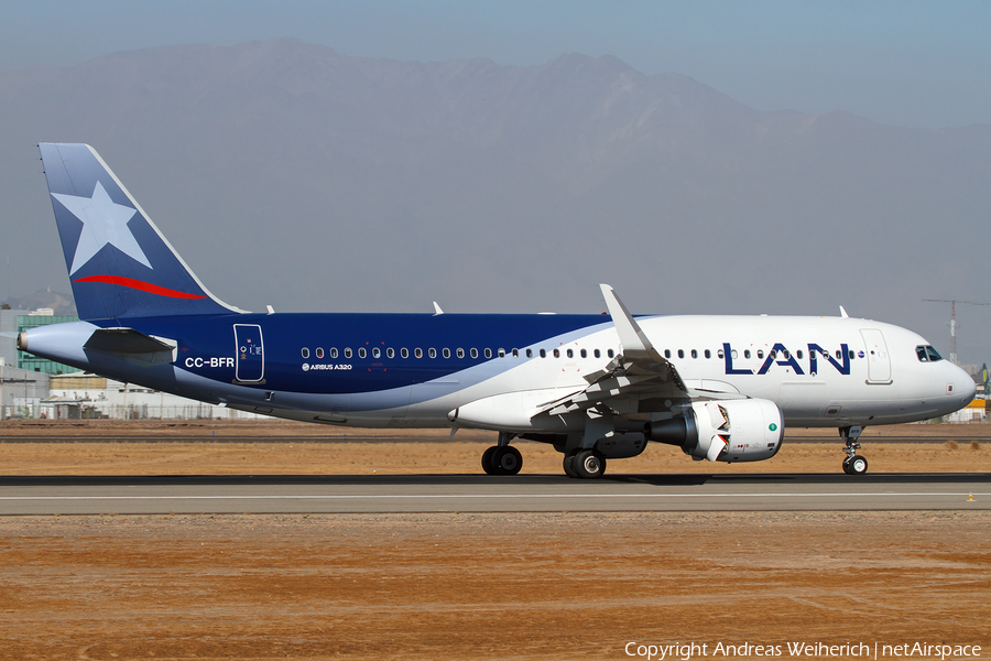 LAN Airlines Airbus A320-214 (CC-BFR) | Photo 251402