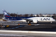 LAN Airlines Boeing 787-9 Dreamliner (CC-BGA) at  New York - John F. Kennedy International, United States