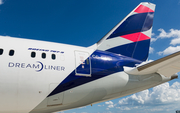 LATAM Airlines Chile Boeing 787-9 Dreamliner (CC-BGB) at  Miami - International, United States