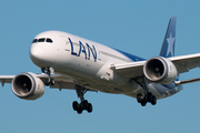 LAN Airlines Boeing 787-9 Dreamliner (CC-BGC) at  New York - John F. Kennedy International, United States