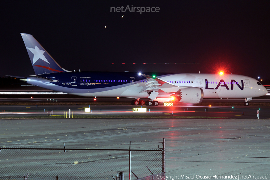 LAN Airlines Boeing 787-9 Dreamliner (CC-BGC) | Photo 92619