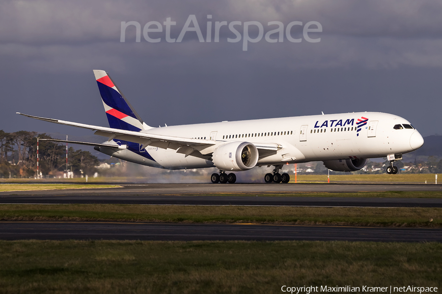 LATAM Airlines Chile Boeing 787-9 Dreamliner (CC-BGC) | Photo 391966