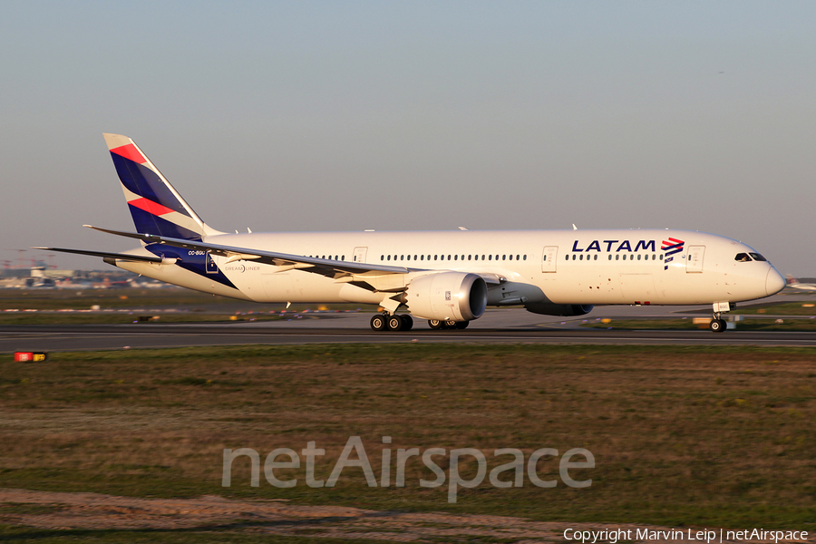 LATAM Airlines Chile Boeing 787-9 Dreamliner (CC-BGC) | Photo 553663
