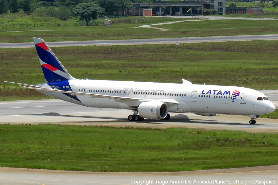 LATAM Airlines Chile Boeing 787-9 Dreamliner (CC-BGC) | Photo 380162