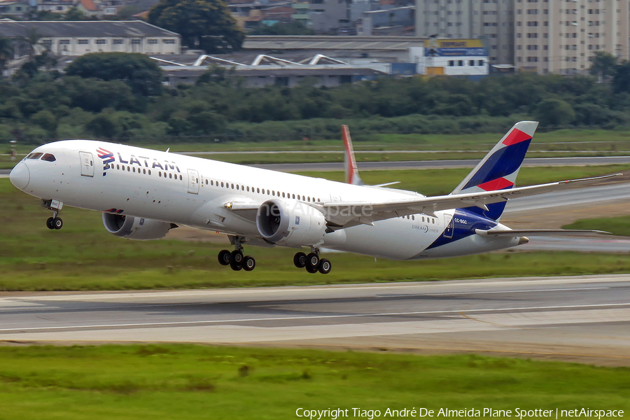 LATAM Airlines Chile Boeing 787-9 Dreamliner (CC-BGC) | Photo 402487