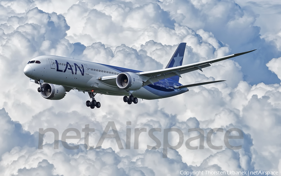LAN Airlines Boeing 787-9 Dreamliner (CC-BGD) | Photo 376791