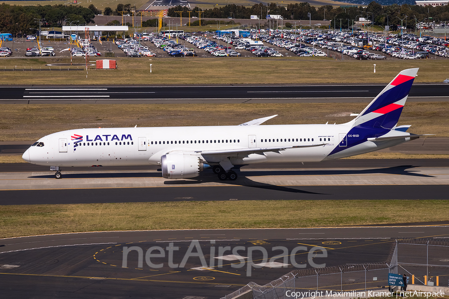 LATAM Airlines Chile Boeing 787-9 Dreamliner (CC-BGD) | Photo 390830