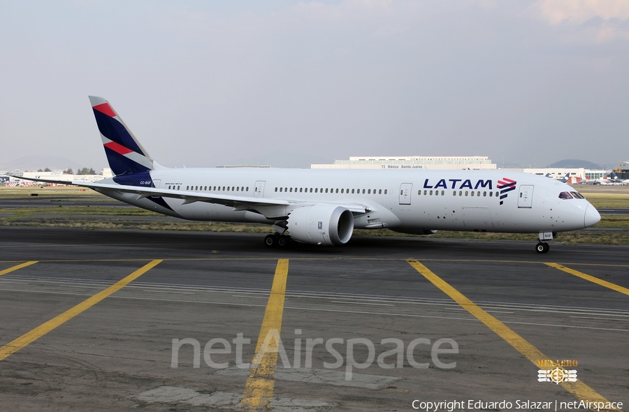 LATAM Airlines Chile Boeing 787-9 Dreamliner (CC-BGF) | Photo 489328