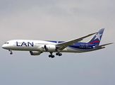 LAN Airlines Boeing 787-9 Dreamliner (CC-BGG) at  Sao Paulo - Guarulhos - Andre Franco Montoro (Cumbica), Brazil