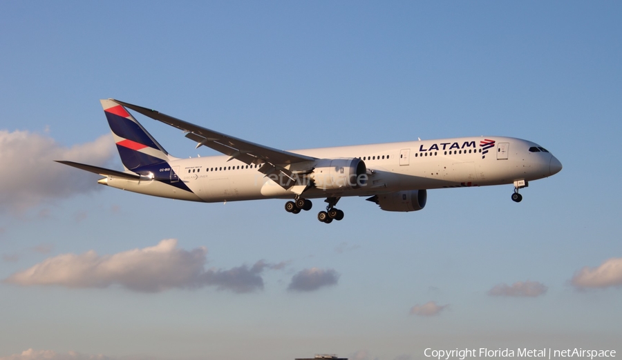 LATAM Airlines Chile Boeing 787-9 Dreamliner (CC-BGI) | Photo 655269