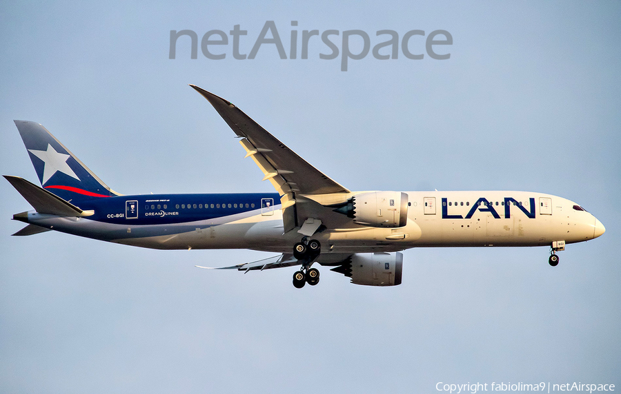 LATAM Airlines Chile Boeing 787-9 Dreamliner (CC-BGI) | Photo 548564