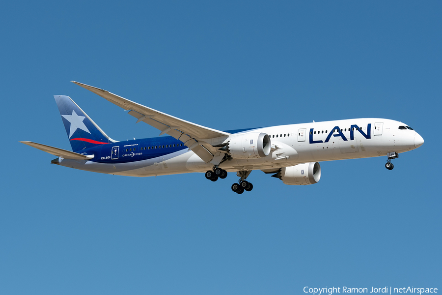 LATAM Airlines Chile Boeing 787-9 Dreamliner (CC-BGI) | Photo 528684