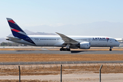 LATAM Airlines Chile Boeing 787-9 Dreamliner (CC-BGJ) at  Santiago - Comodoro Arturo Merino Benitez International, Chile