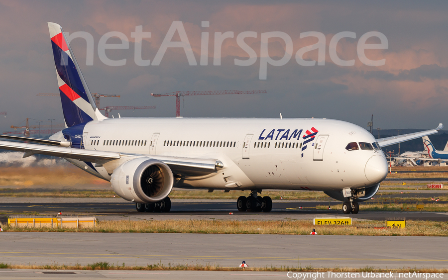 LATAM Airlines Chile Boeing 787-9 Dreamliner (CC-BGJ) | Photo 354346