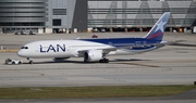 LATAM Airlines Chile Boeing 787-9 Dreamliner (CC-BGJ) at  Miami - International, United States