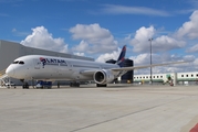 LATAM Airlines Chile Boeing 787-9 Dreamliner (CC-BGK) at  Miami - International, United States