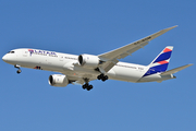 LATAM Airlines Chile Boeing 787-9 Dreamliner (CC-BGM) at  Sao Paulo - Guarulhos - Andre Franco Montoro (Cumbica), Brazil