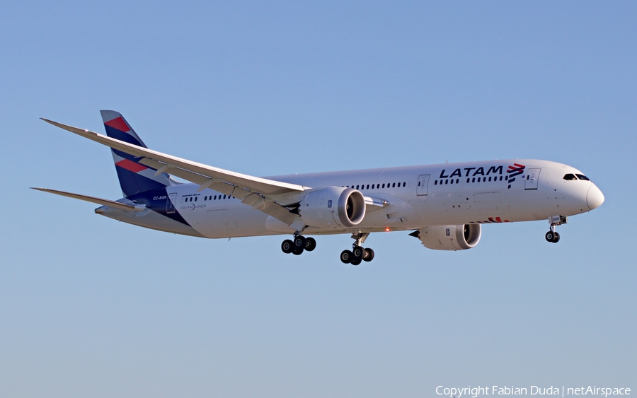 LATAM Airlines Chile Boeing 787-9 Dreamliner (CC-BGN) | Photo 324216