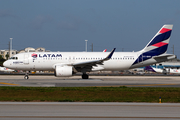 LATAM Airlines Chile Airbus A320-271N (CC-BHG) at  Miami - International, United States
