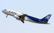 LAN Airlines Airbus A320-233 (CC-COO) at  Sao Paulo - Guarulhos - Andre Franco Montoro (Cumbica), Brazil