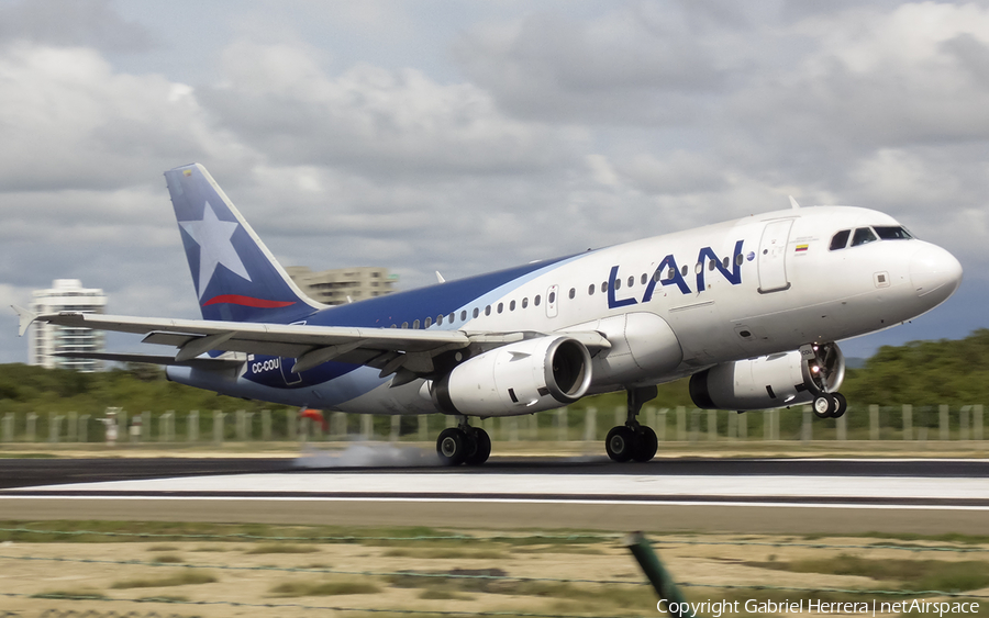 LAN Airlines Airbus A319-132 (CC-COU) | Photo 341292