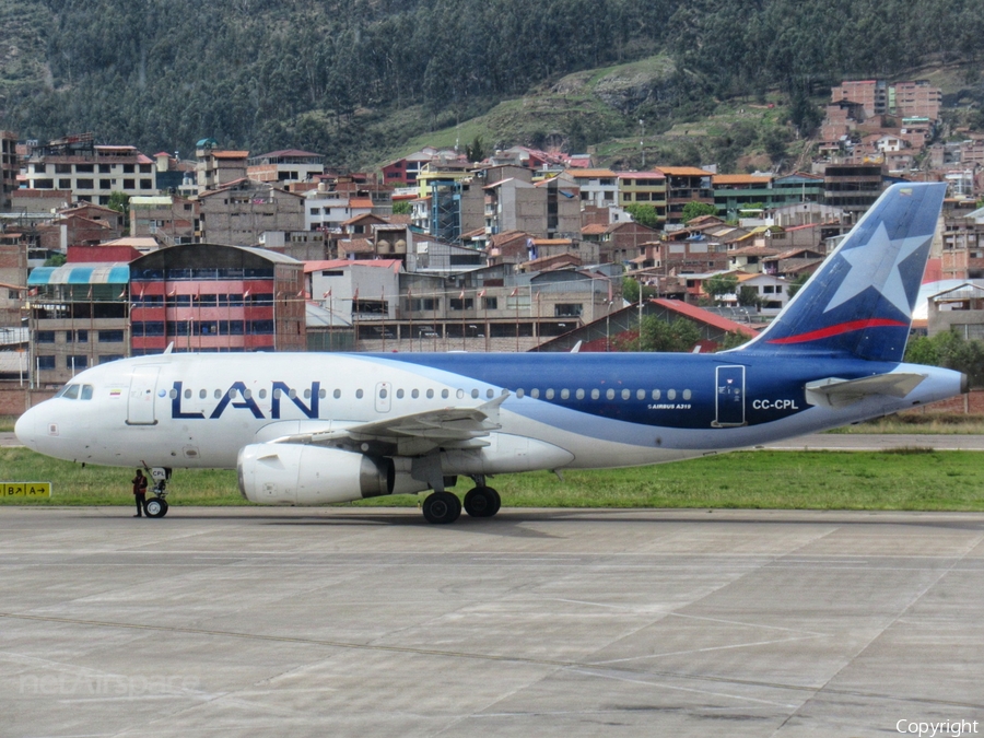 LATAM Airlines Chile Airbus A319-132 (CC-CPL) | Photo 359904