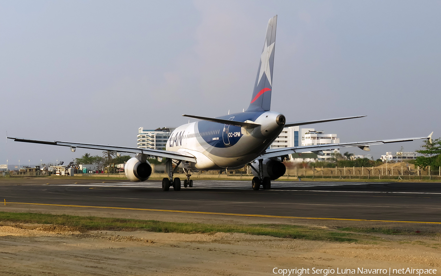 LATAM Airlines Chile Airbus A319-132 (CC-CPM) | Photo 252276