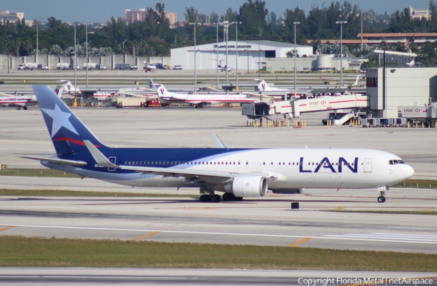 LAN Airlines Boeing 767-375(ER) (CC-CRG) | Photo 297868