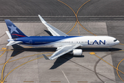 LAN Airlines Boeing 767-316(ER) (CC-CRV) at  Los Angeles - International, United States