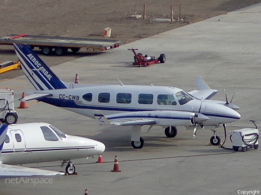 AeroCardal Piper PA-31-325 Navajo c/r (CC-CWB) | Photo 44560