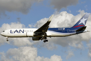 LAN Airlines Boeing 767-316(ER) (CC-CWF) at  Sao Paulo - Guarulhos - Andre Franco Montoro (Cumbica), Brazil