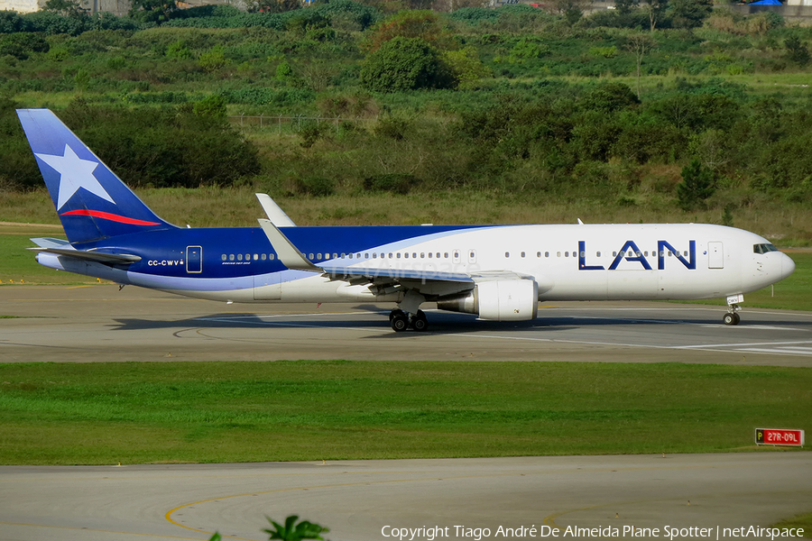 LATAM Airlines Chile Boeing 767-316(ER) (CC-CWV) | Photo 349846