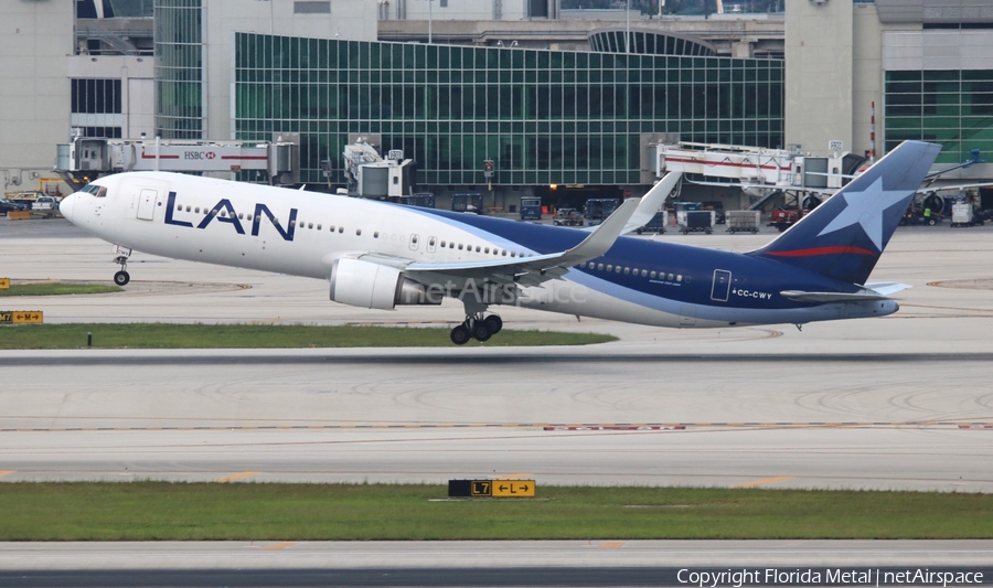 LAN Airlines Boeing 767-316(ER) (CC-CWY) | Photo 309297