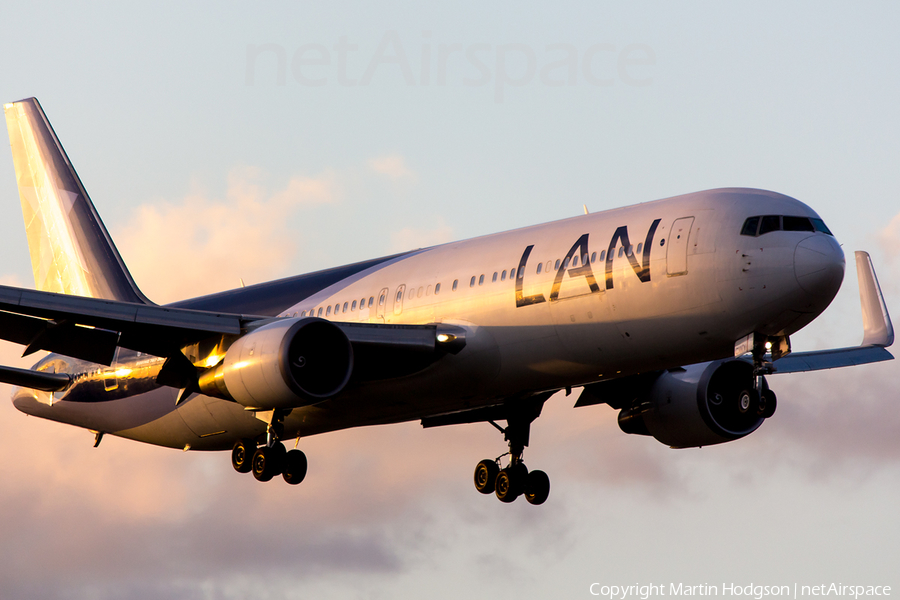 LAN Airlines Boeing 767-316(ER) (CC-CWY) | Photo 65670