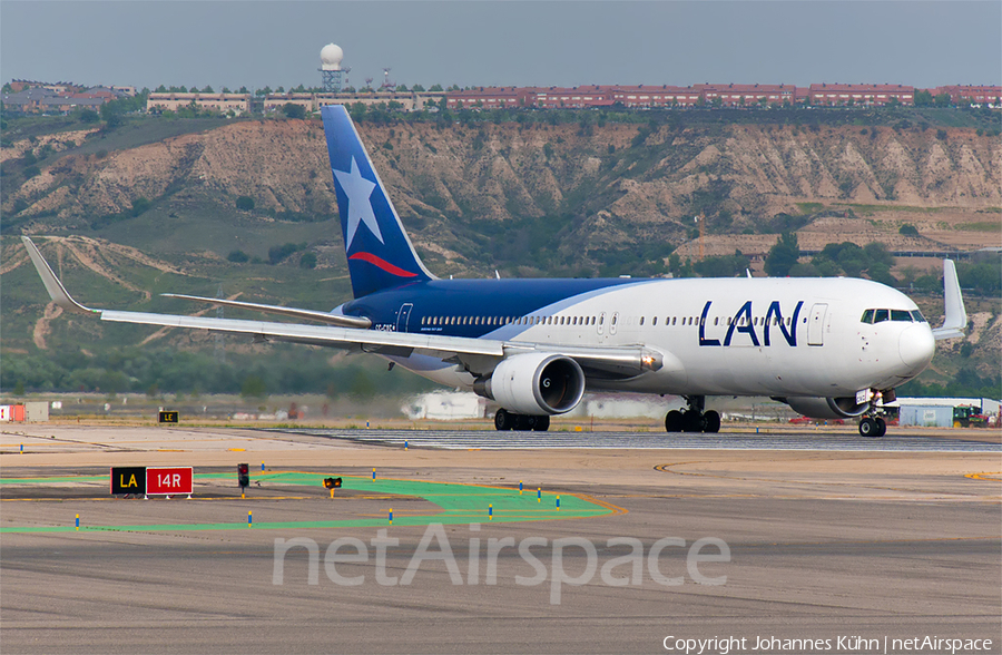 LAN Airlines Boeing 767-316(ER) (CC-CXC) | Photo 134581