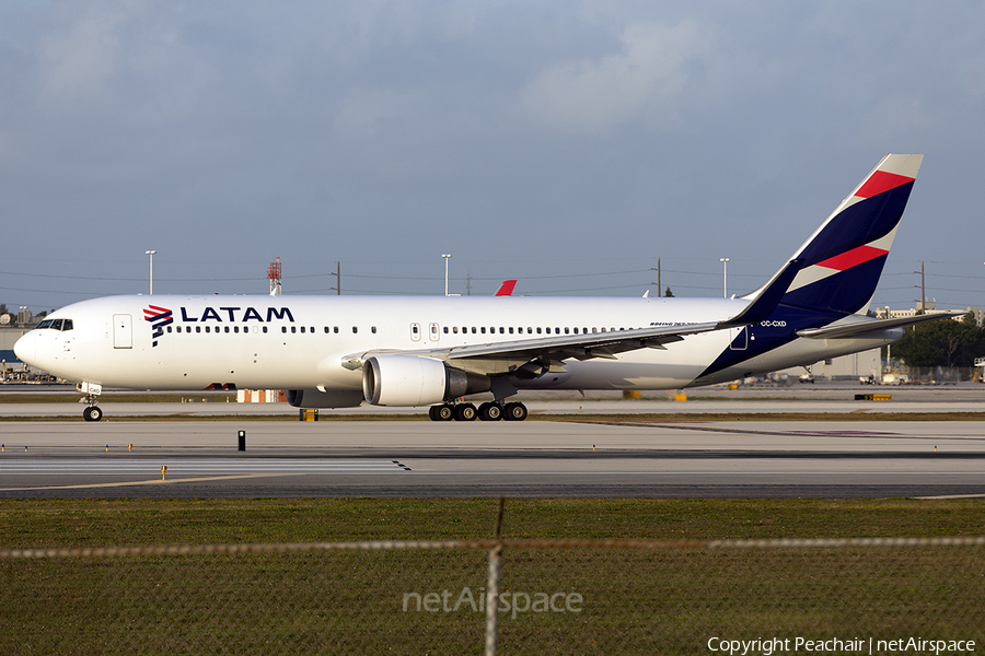 LAN Airlines Boeing 767-316(ER) (CC-CXD) | Photo 370761