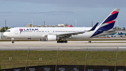 LATAM Airlines Chile Boeing 767-316(ER) (CC-CXE) at  Miami - International, United States