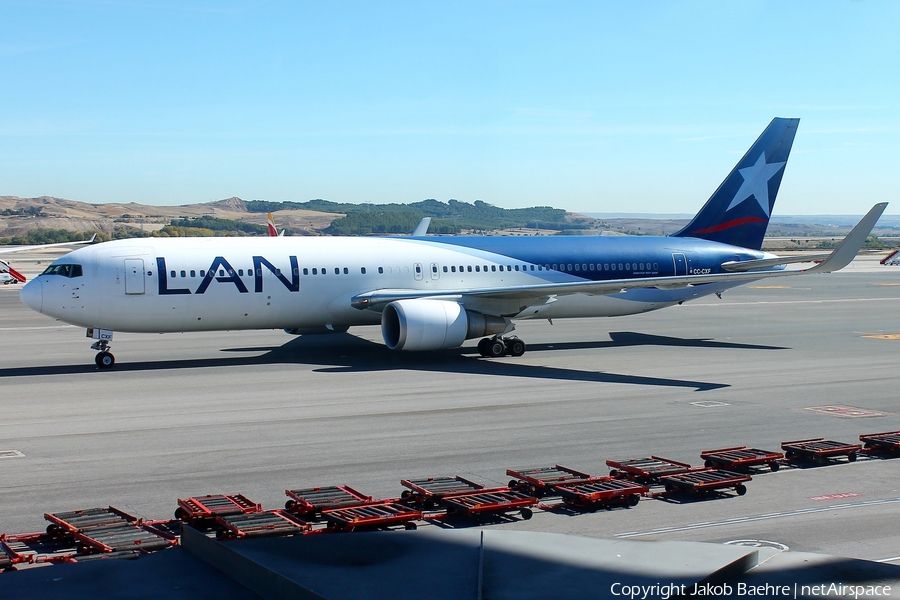 LAN Airlines Boeing 767-316(ER) (CC-CXF) | Photo 196129