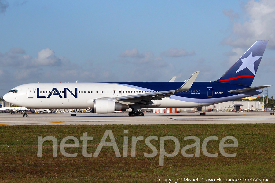 LAN Airlines Boeing 767-316(ER) (CC-CXF) | Photo 69095