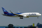 LAN Airlines Boeing 767-316(ER) (CC-CXF) at  Sao Paulo - Guarulhos - Andre Franco Montoro (Cumbica), Brazil