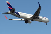 LATAM Airlines Chile Boeing 767-316(ER) (CC-CXF) at  New York - John F. Kennedy International, United States